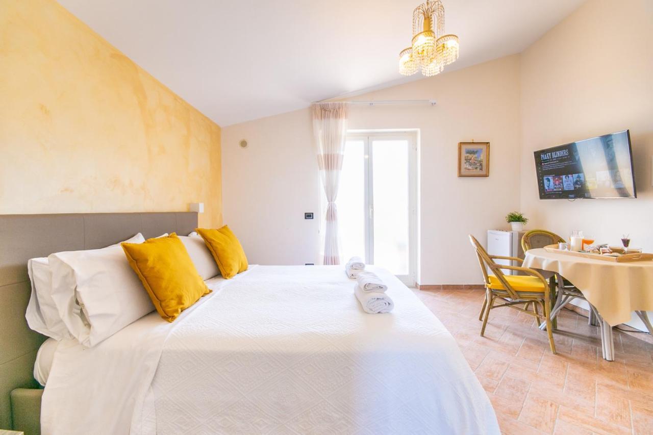 Bed and Breakfast Perla Stabia à Castellammare di Stabia Extérieur photo